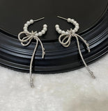 Bow Pearl Earrings tweedorbs 