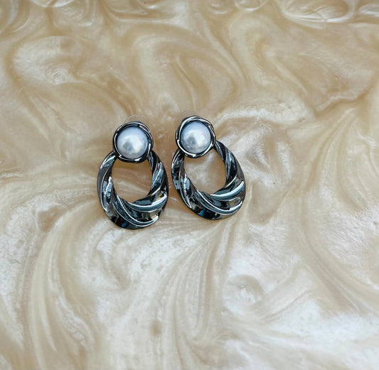 TweeDorbs Silver Cascade Earrings